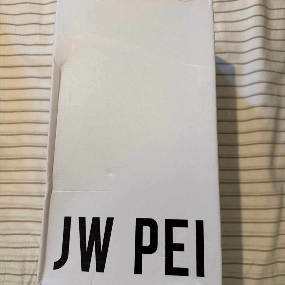JW PEI Pink Foot-Design Bath Slippers never used - Picture 4 of 4